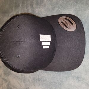 NWT Black Snapback Cap